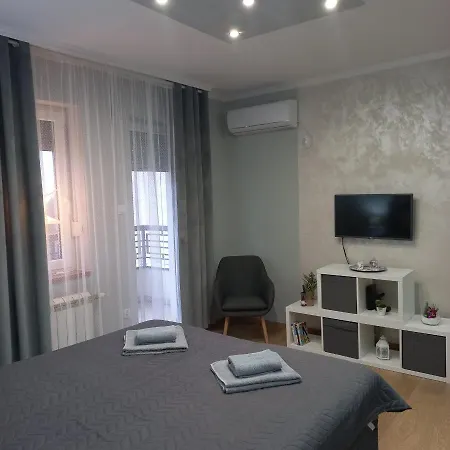 Apartament Lola